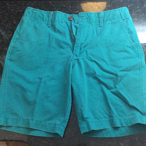 Green Aéropostale shorts - Picture 2 of 4